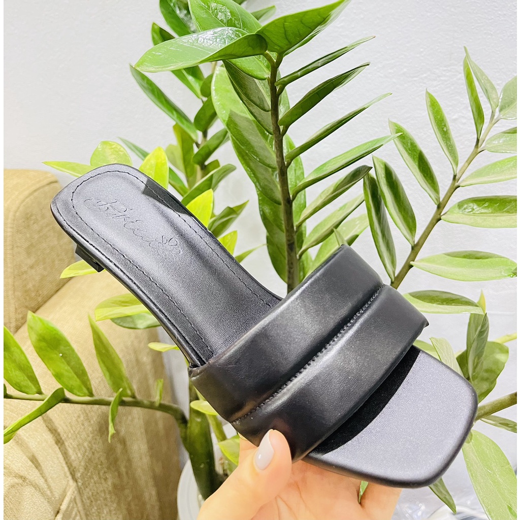 Guốc da mịn quai phồng kẻ giữa gót trụ nhú - 3P
