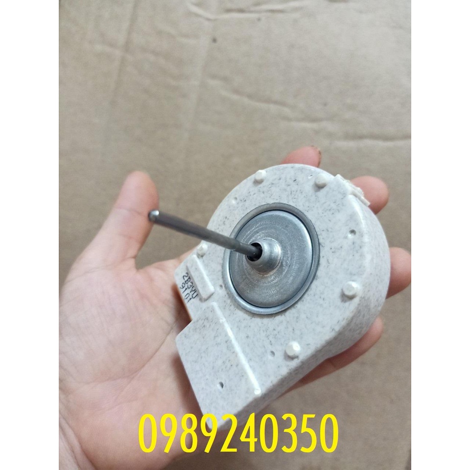 Quạt sứ tủ lạnh HITACHI mới chính hãng
