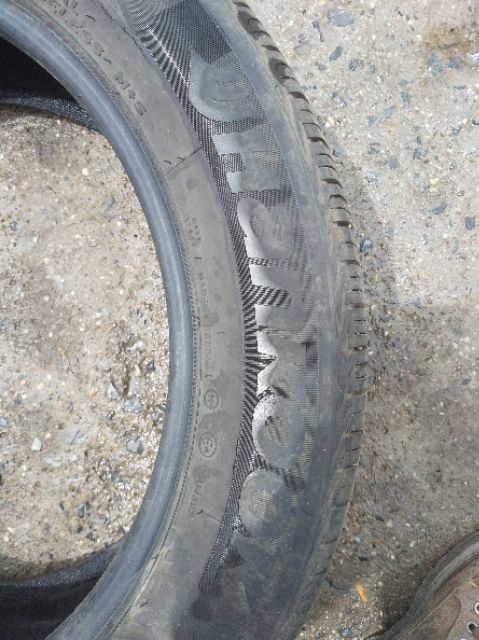 Lốp ô tô  235/55r19 lắp santafe,lexsus sản xuất 2019