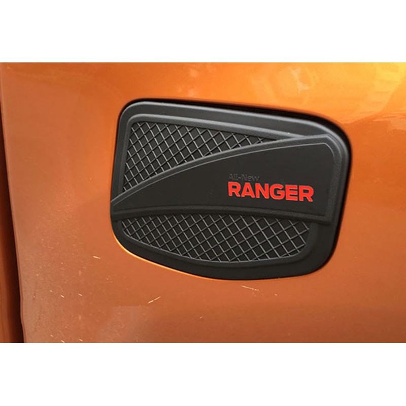 Ranger, Ốp trang trí Nắp bình xăng Ford RANGER 2016- 2020