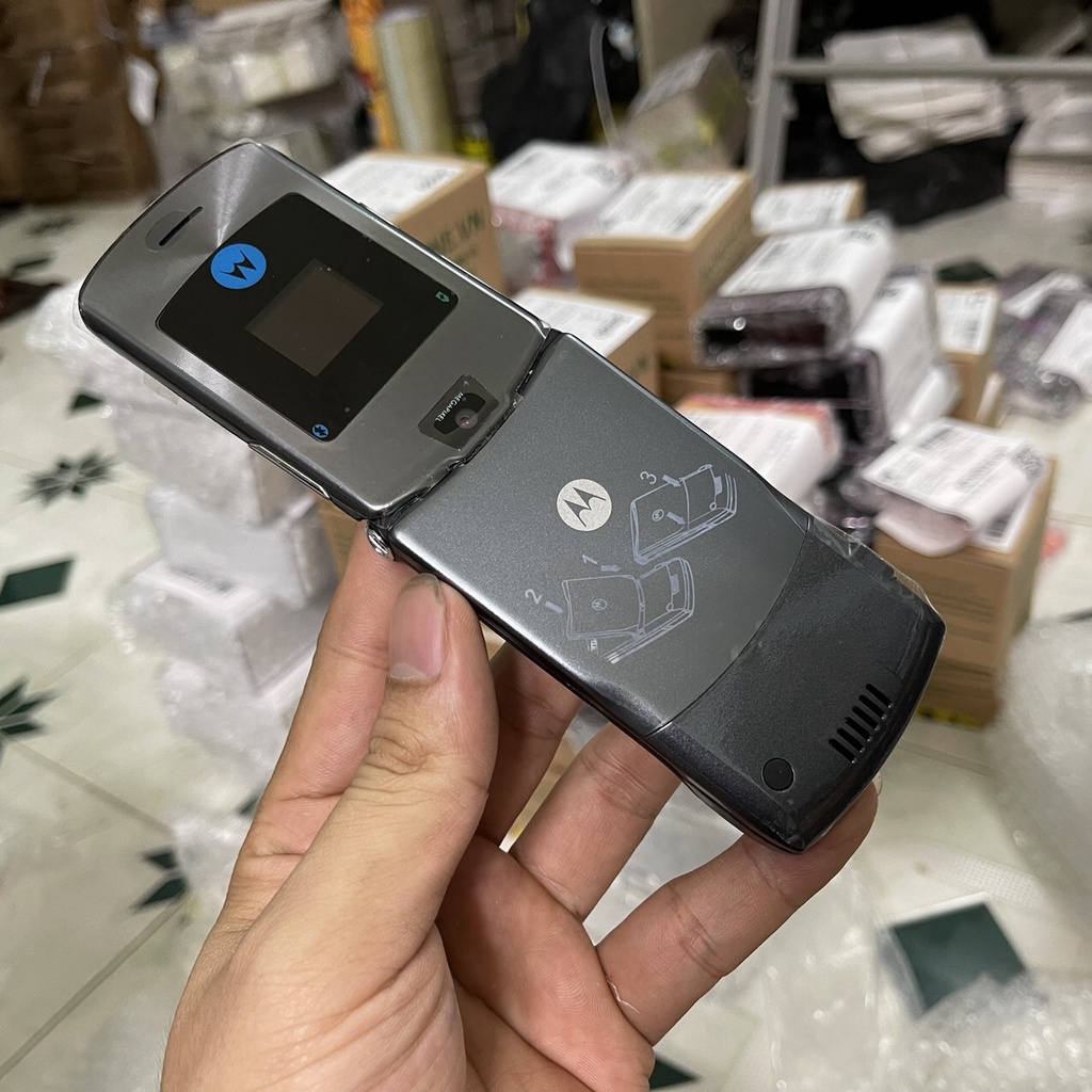 Điện Thoai Nắp Gập Motorola V3i Loại 1 Phím Thép Zin Không Tróc Sơn