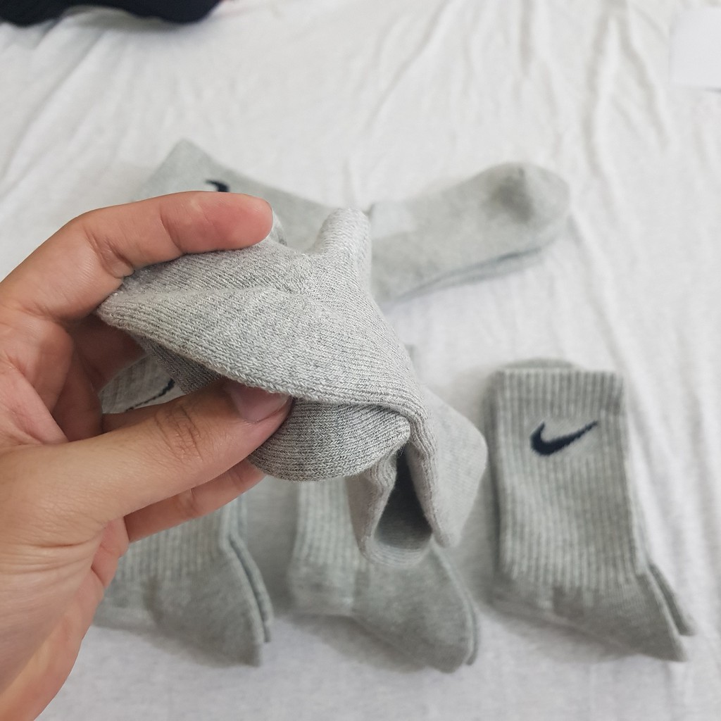 Tất Thể thao cao cổ Nike xám ( hàng chính hãng xuất Nhật )