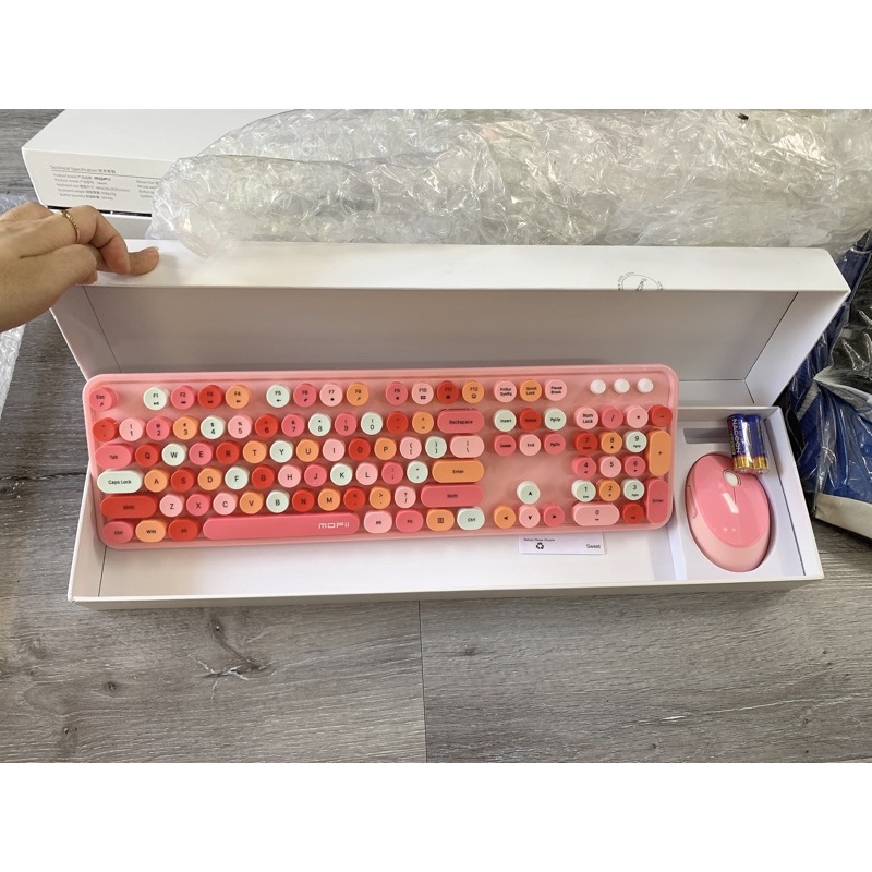 Combo Bàn phím và chuột không dây Moffi Bàn phím SWEET - hàng chuẩn xịn - hình thật
