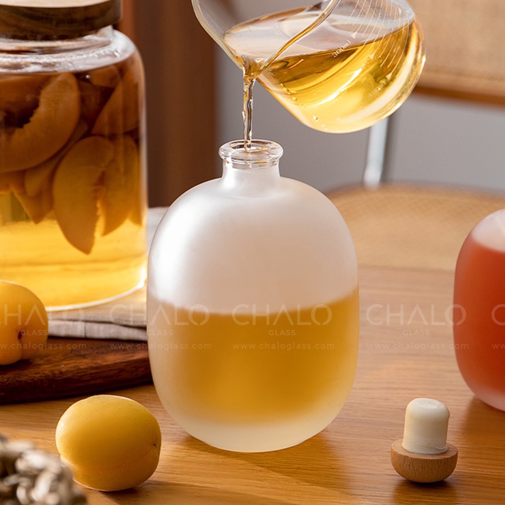 Chai thủy tinh tròn phun mờ & trong suốt nắp gỗ 500ml  - CTPM500-NG
