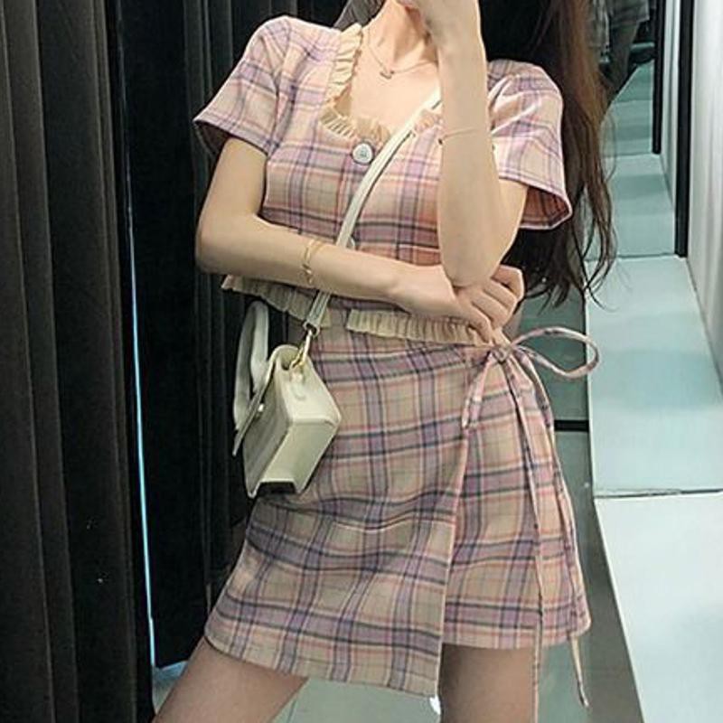 Áo Sơ Mi Tay Ngắn / Chân Váy Ngắn Nữ Tính (bán lẻ) | BigBuy360 - bigbuy360.vn