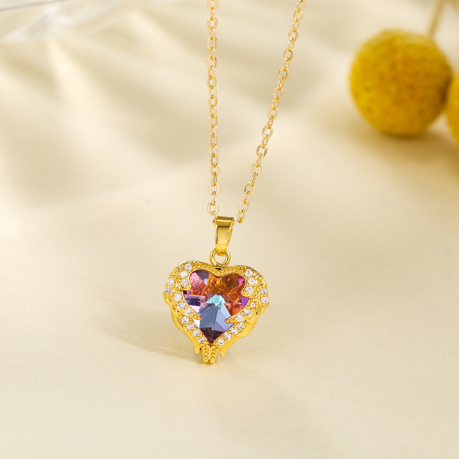 Fashionable New Ocean Heart Necklace Women's Love Color Crystal Diamond Pendant Real Gold Color Clavicle Chain Jewelry