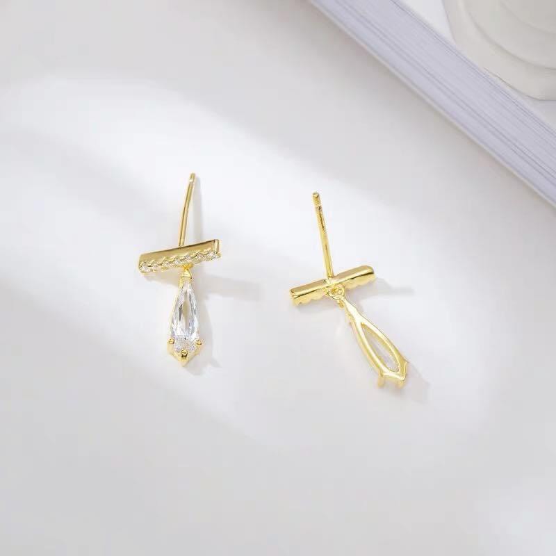 Bông Tai Nữ Hợp Kim Cao Cấp ERASHOP 074734 - Giọt Nước Thanh Đá Sang Trọng, Nhỏ Xinh, Phù Hợp Đeo Hằng Ngày, Đi Chơi