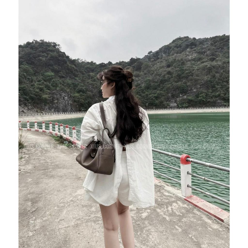 SET 4 MÓN: ÁO SƠ MI TRẮNG XẺ LƯNG + ÁO GÂN BA LỖ TRẮNG + QUẦN SHORT + BELT NÂU