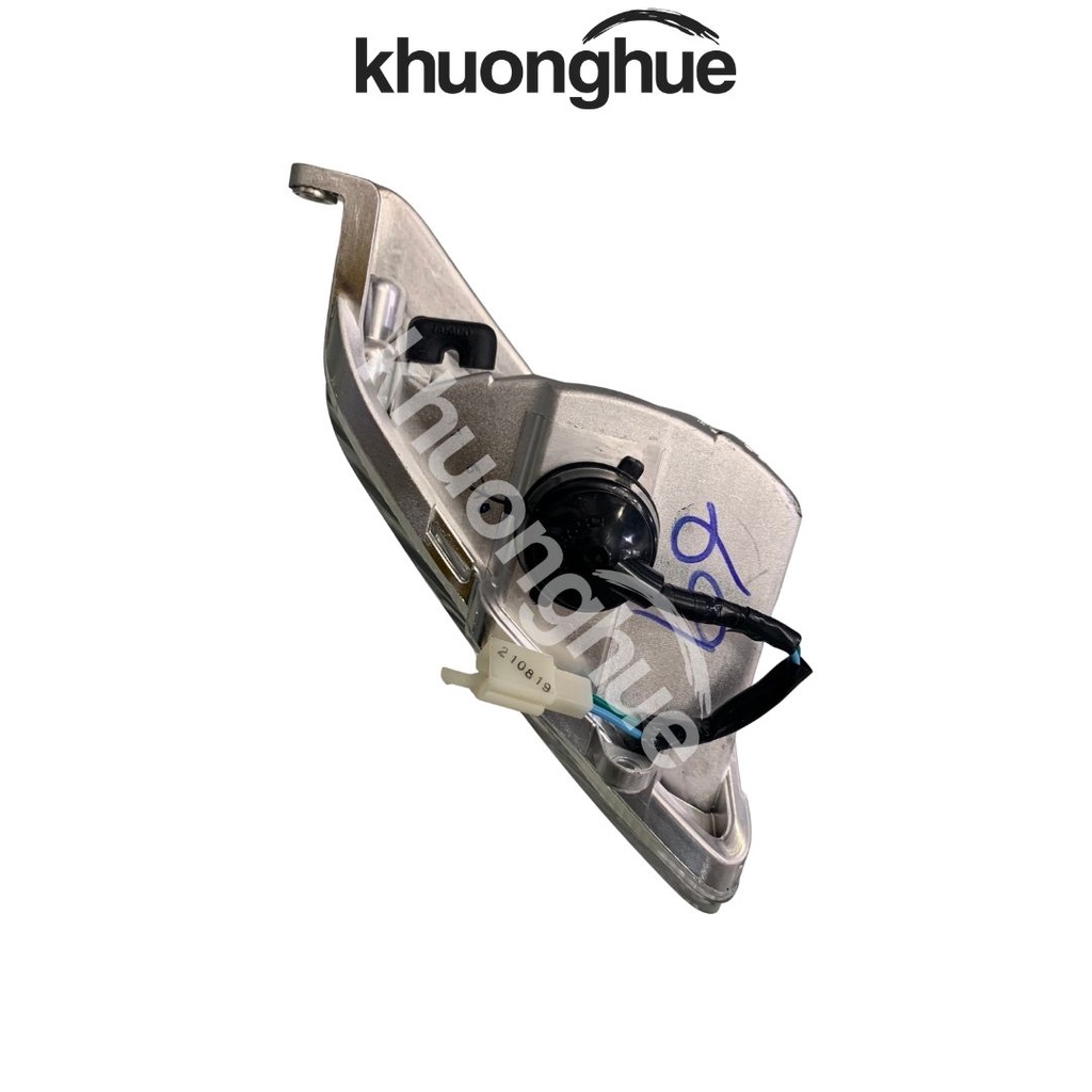 Xi Nhan Trước Bên Phải Xe Attila Elizabeth Xăng Cơ Chính Hãng SYM