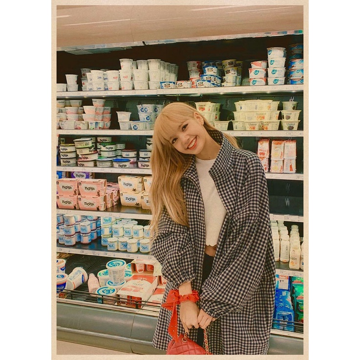 Poster Dán Tường Hình Lisa Nhóm Nhạc Blackpink MS: 240