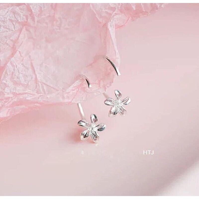 BÔNG TAI HOA DẠNG MÓC BẠC TA ĐEO XINH LẮM NHA