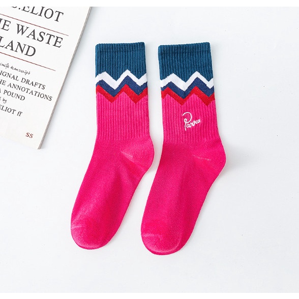 Vớ Tất thể thao cao cổ chữ Parra phong cách thể thao, trẻ trung và năng động.