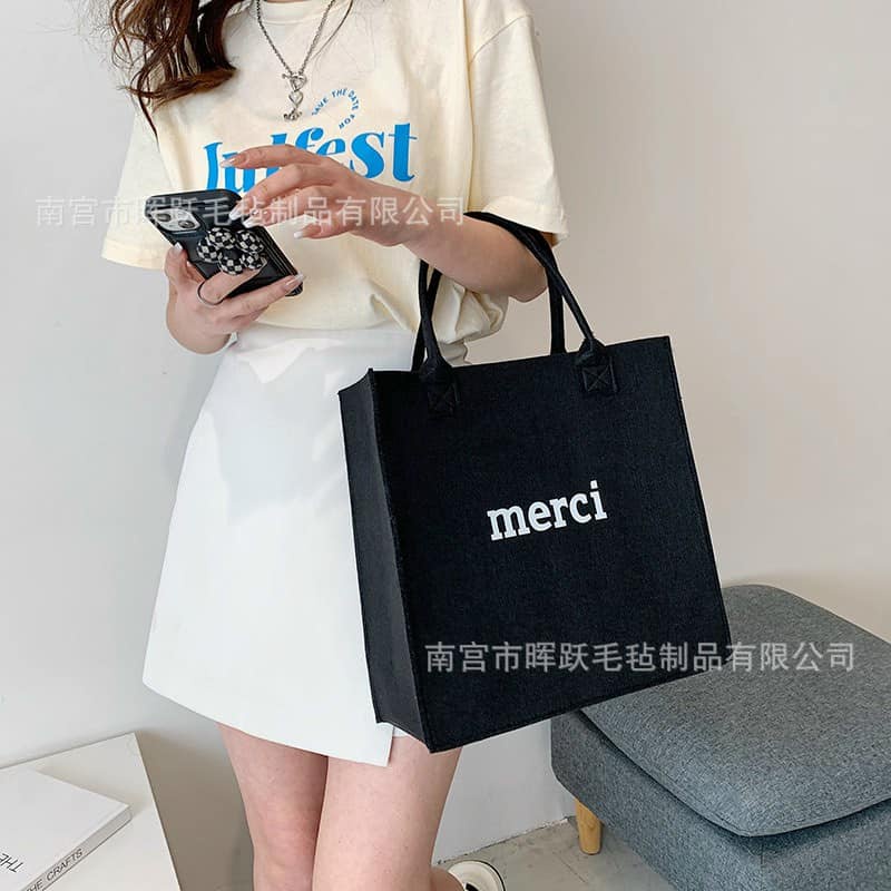 Túi Tote Nữ Quai xách Hàn Quốc In chữ MERCI trẻ trung thời trang