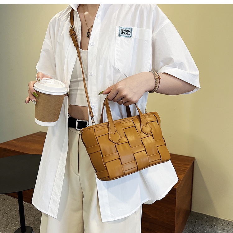 Túi xách tay IELGY đeo vai đan sợi thời trang cho nữ