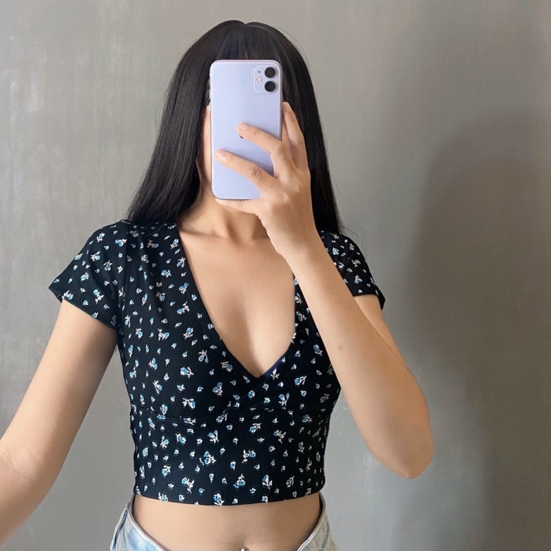 Áo croptop đắp chéo hoa nhí siêu sexy ( Kèm hình thật )