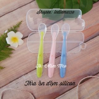 Thìa silicon mềm dẻo cho bé ăn dặm