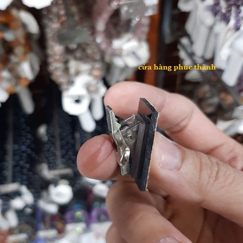 Kẹp áo tang đen 2cm 10 cái