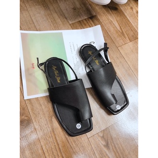 Sandan xỏ ngón kiểu cách