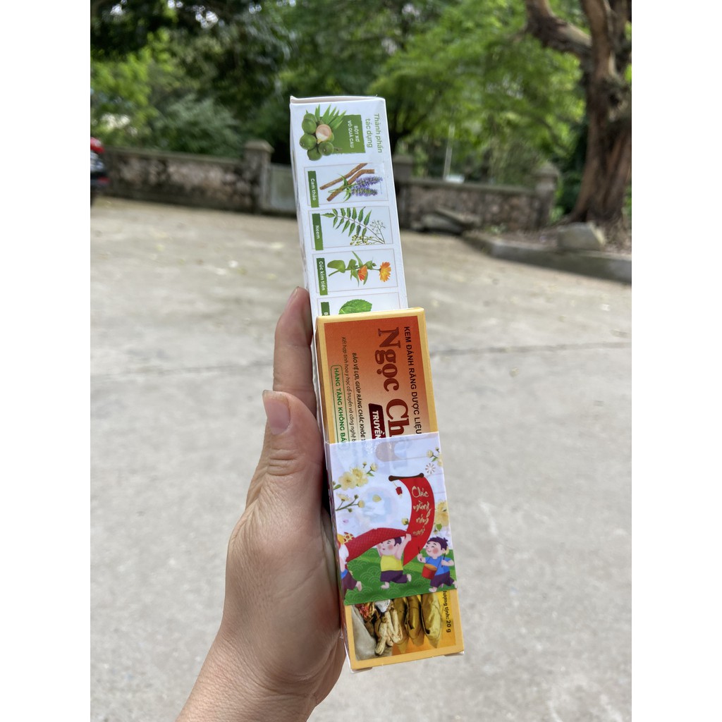 KEM ĐÁNH RĂNG DƯỢC LIỆU NGỌC CHÂU TRẮNG SÁNG 100G  CÓ QUÀ TẶNG