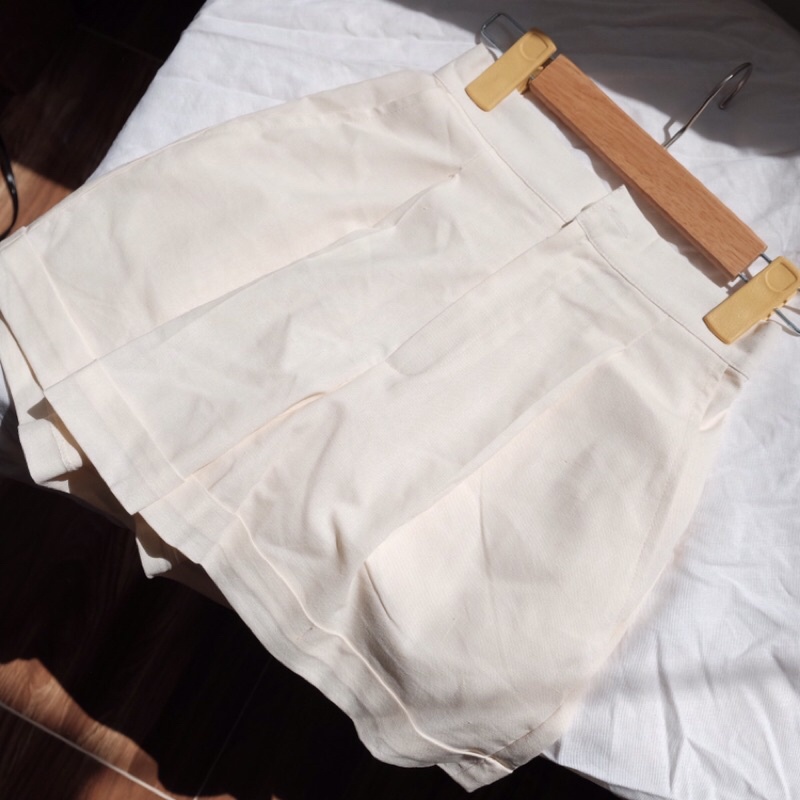 Quần short linen gập gấu by Góc của Lam