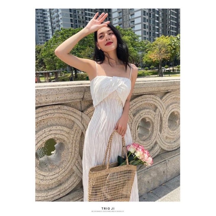 Thanh lý đầm Trioji , size S