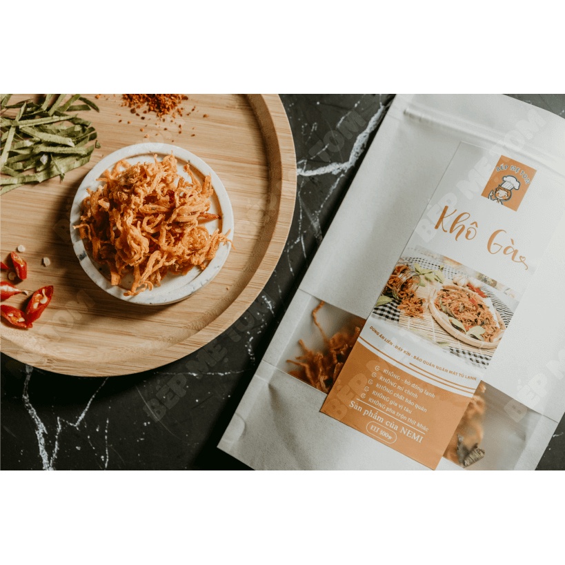 Đồ Ăn Vặt Khô Gà Lá Chanh 300g Bếp Mẹ Tom | BigBuy360 - bigbuy360.vn