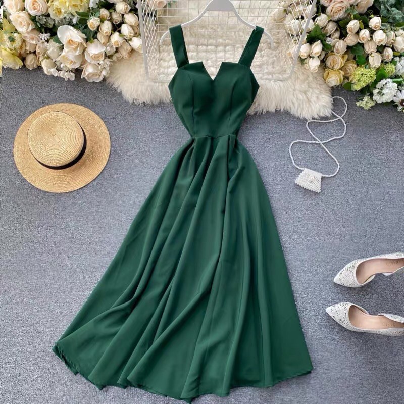 Váy đầm maxi hở lưng đan dây dáng dài xoè 2 dây xẻ ngực chữ V sexy đi du lịch biển