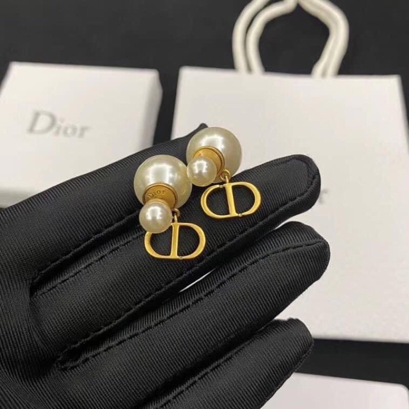 Khuyên tai CD hót,bông tai CD hàng cao cấp không bay màu