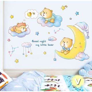Decal dán tường Gấu nhỏ và hũ mật ong