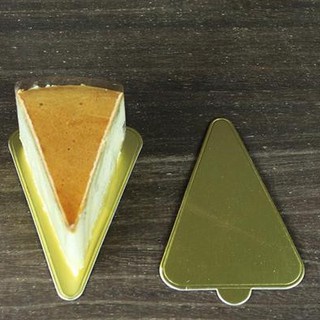 ĐẾ BÁNH TAM GIÁC VÀNG 12X8CM (10 CHIẾC)