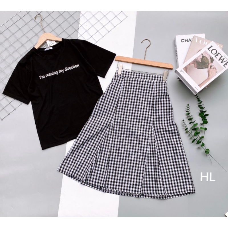 Sét áo phông mix chân váy xinh xắn.