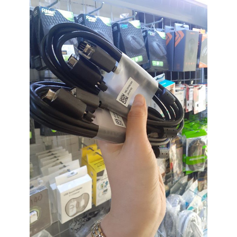 Dây VGA chuyển từ máy tính lên màn hình | BigBuy360 - bigbuy360.vn