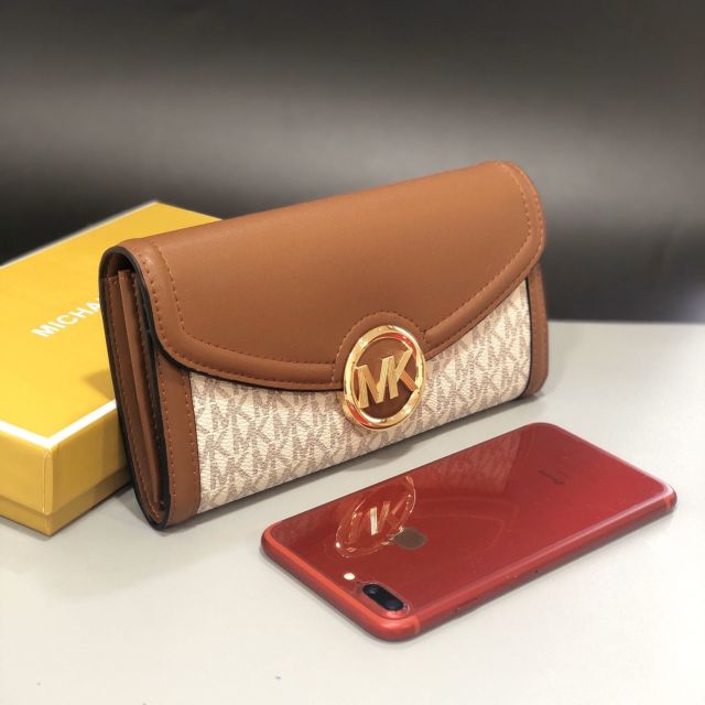VIDEO VÍ MICHAEL KORS DA CHẤT XUẤT XỊN SIÊU CHUẨN CHO NÀNG QUÝ PHÁI