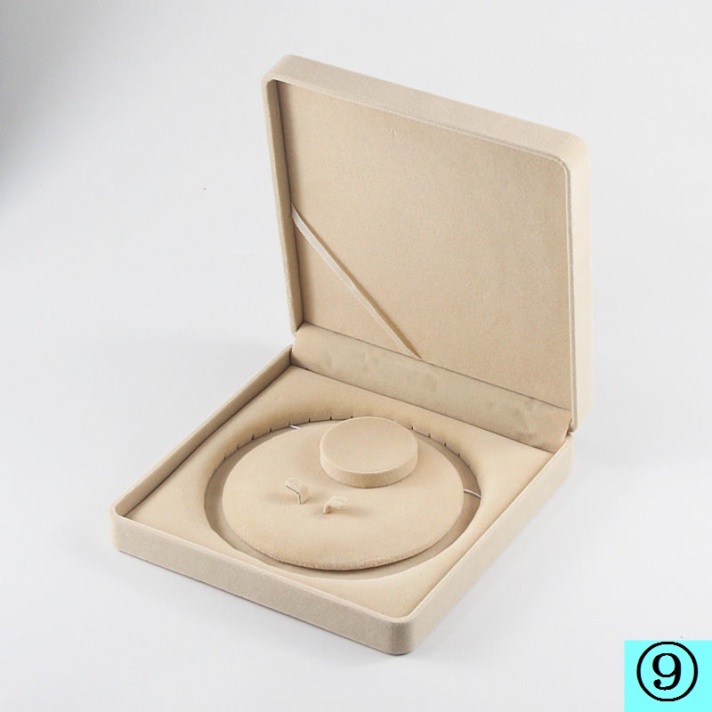 Hộp Đựng Trang Sức Hình Trái Tim Đính Ngọc Trai Cao Cấp