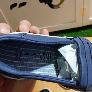 Giày slipon Zara bé trai