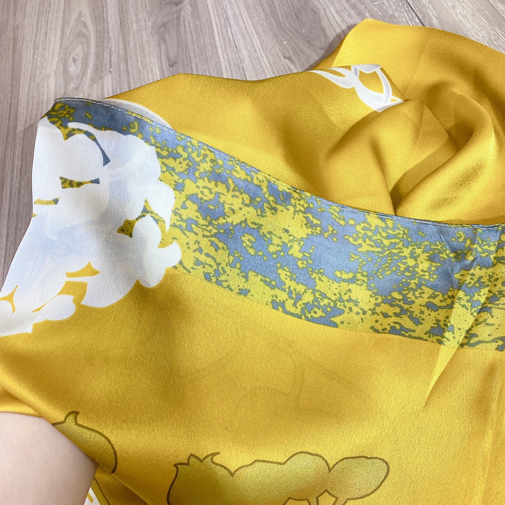 KHĂN LỤA DÀI BẢN TO 180*90 HOẠ TIẾT VÀNG HOA TRẮNGSALE SỐCKHĂN LỤA CAO CẤP HOẠ TIẾT SANG TRỌNG