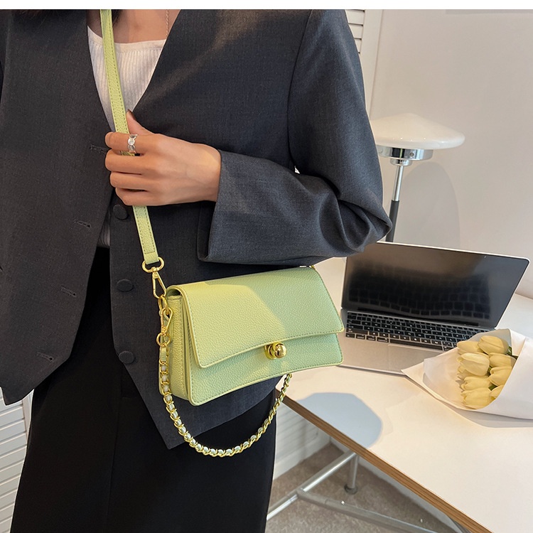 Túi đeo chéo vai IELGY quai xích chất lượng cao dễ phối đồ thời trang cho nữ