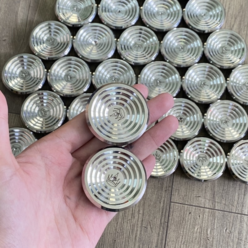 Nút che sên , nút chụp hộp sên, nắp cate inox 304 cho các dòng xe Hon, Ya (logo tuỳ đợt có đợt ko lấy ngẫu nhiê