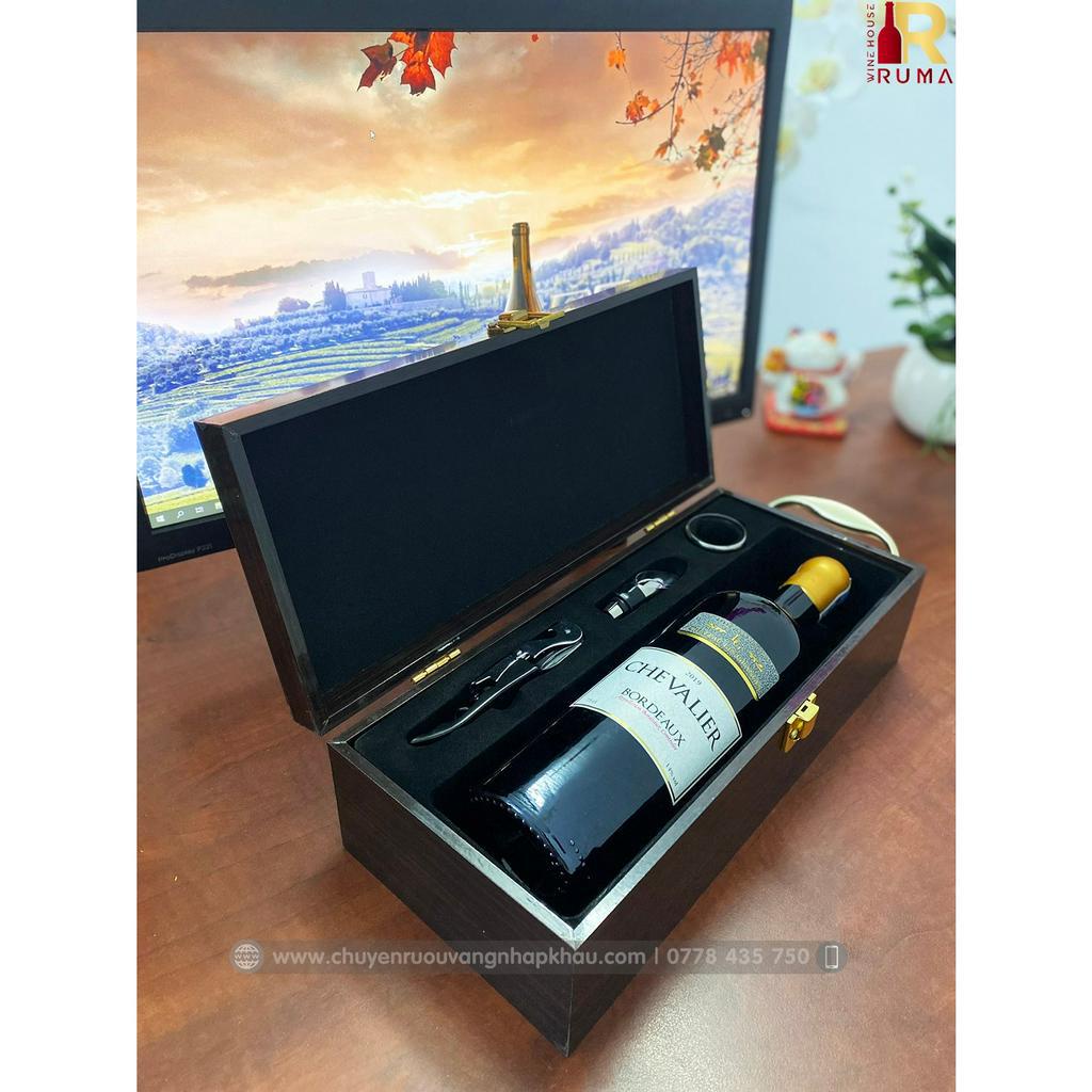 Set quà tặng 1 chai Vang Pháp Chevalier - Hộp sơn mài