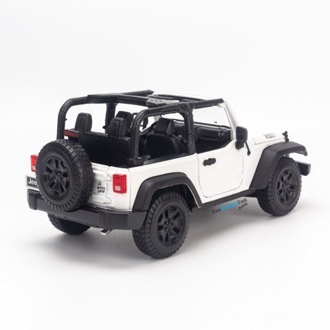 Mô hình xe Jeep Wrangler Rubicon - Open Top 2014 1:18 Maisto