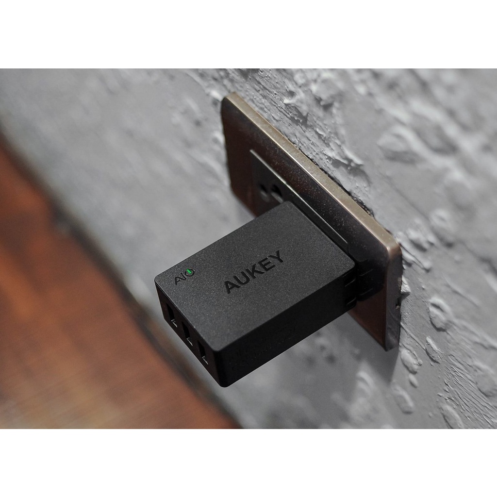 SẠC NHANH 2.0 QUALCOMM AUKEY 3 CỔNG PA-T2 CHÍNH HÃNG