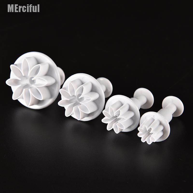 Set 4 Khuôn Cắt Tạo Hình Hoa Cúc Trang Trí Bánh