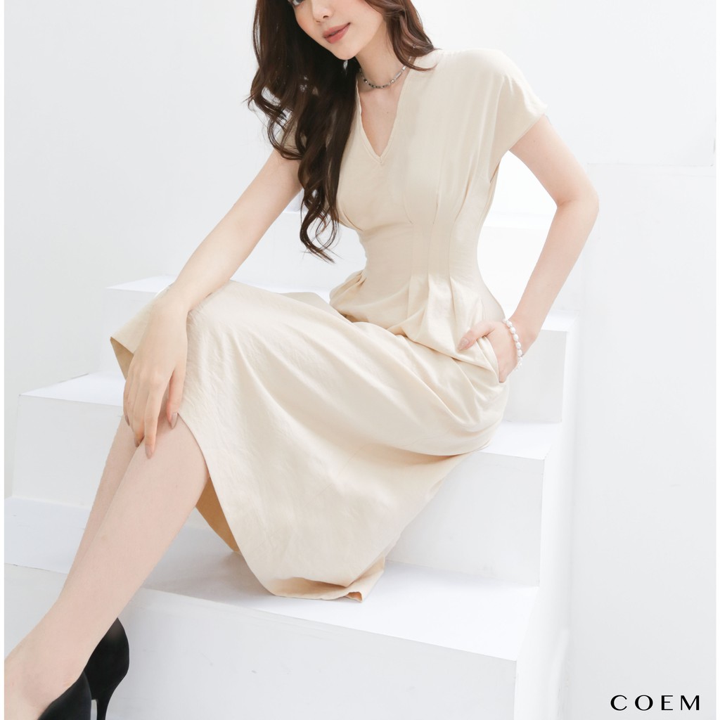 Đầm Midi Cổ Xẻ Chiết Eo Chất Liệu Linen Premium Màu Nude CO EM Thiết Kế Thanh Lịch Nữ Tính Phù Hợp Công Sở Đi Tiệc