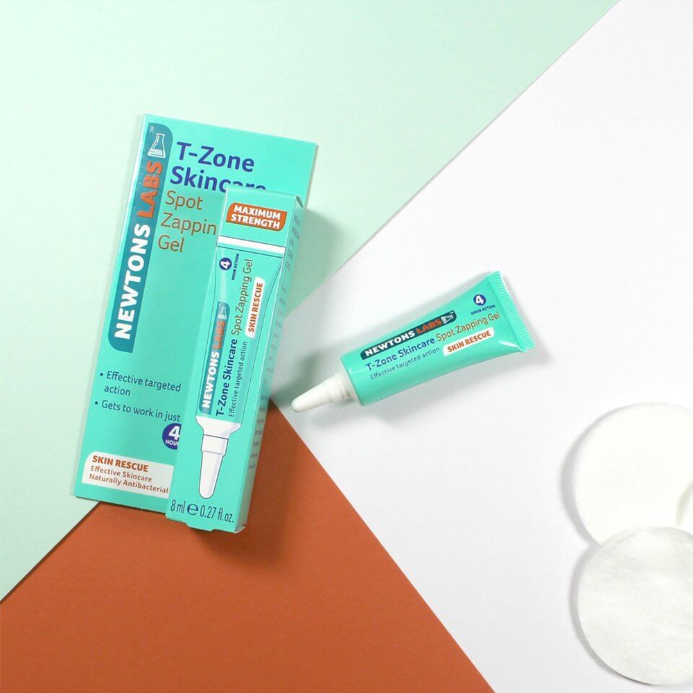 Gel T-Zone tràm trà dưỡng ẩm ngăn ngừa mụn cấp tốc và làm tươi sáng da 8ml Anh