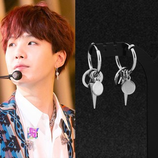 (1) Khuyên tai lẻ 3 charm-trụ- vòng tròn- khối tròn dẹt Suga BTS