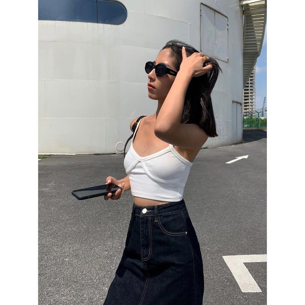 Áo Hai Dây Ngắn Màu Đen Thời Trang Mùa Hè 2022 Cho Nữ