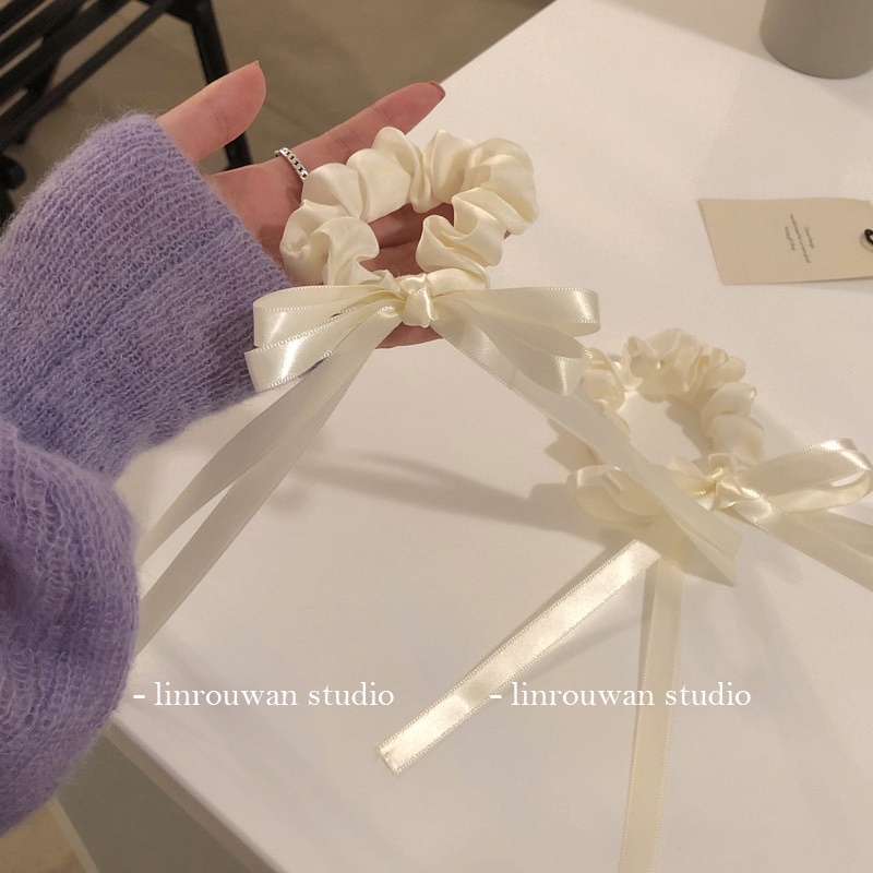 Cột tóc dây buộc tóc màu kem đính nơ tua dài dễ thương C12
