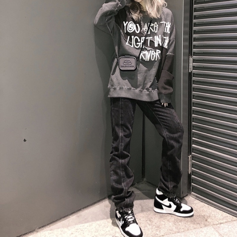 Áo sweater deconstruction in chữ hàng cao cấp