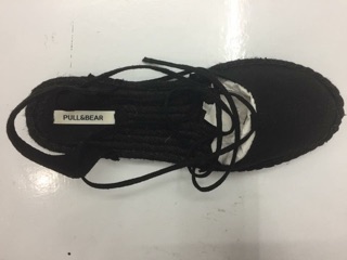 Sandal Pull&bear màu đen authentic