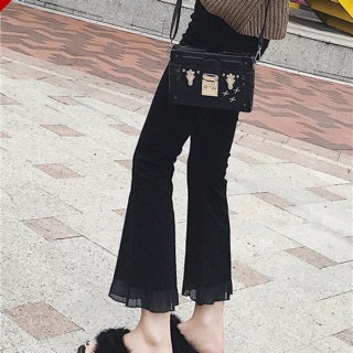 Quần ống loe chân ren quảng châu